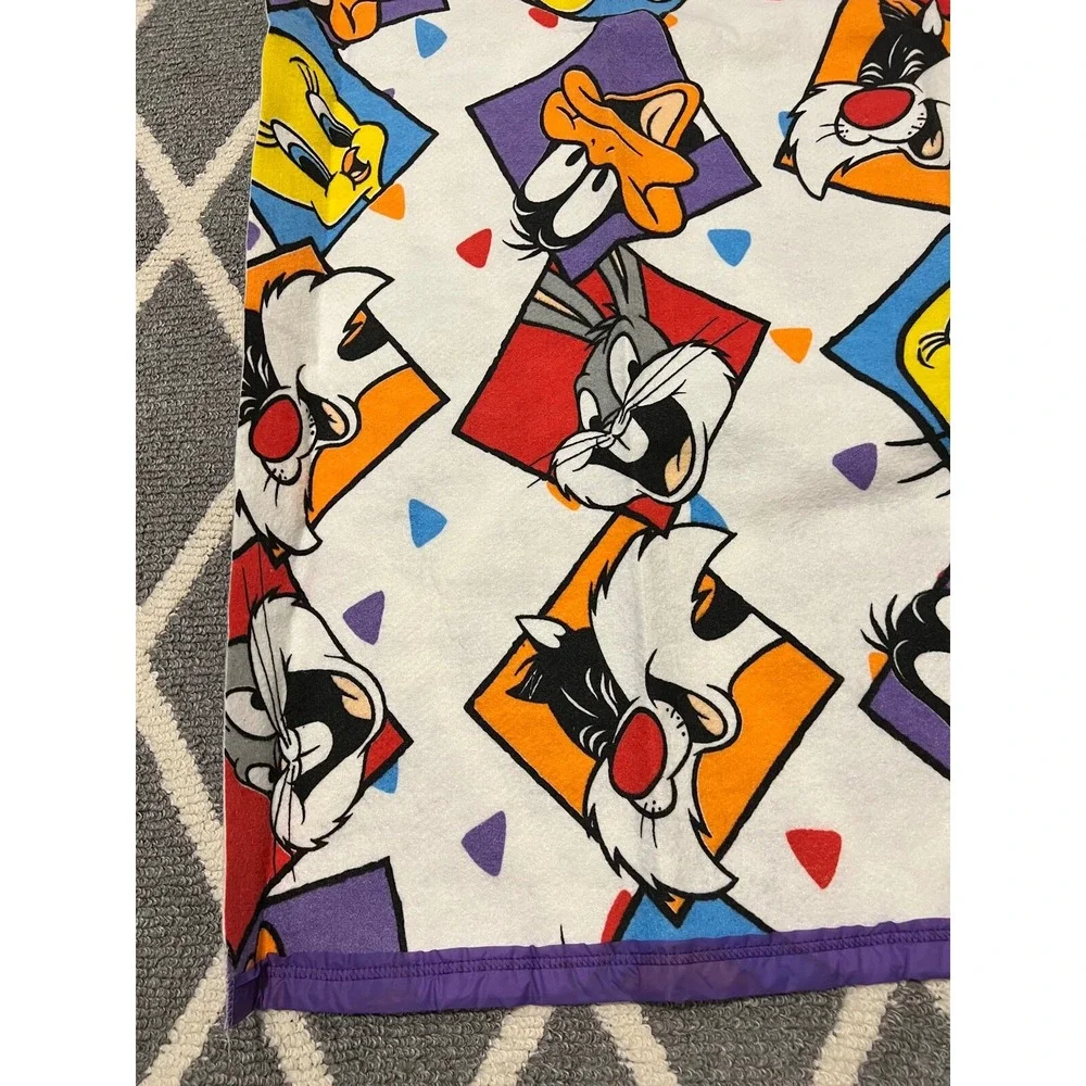 Vintage Looney Tunes 1994 Toddler Blanket Bedspread 45